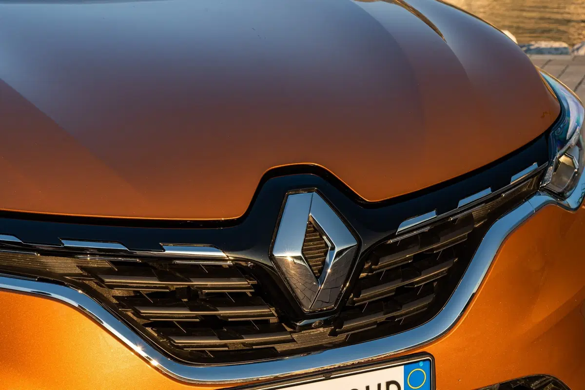 Renault Captur 2020, TEST: SUV compatto ancora più maturo [Video] (7)