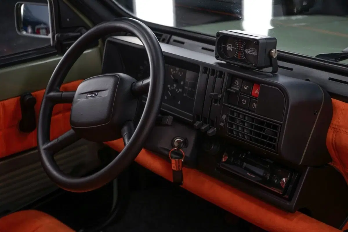 Pandina Jones, la Panda 4x4 “classica” ed elettrica di Garage Italia  (11)