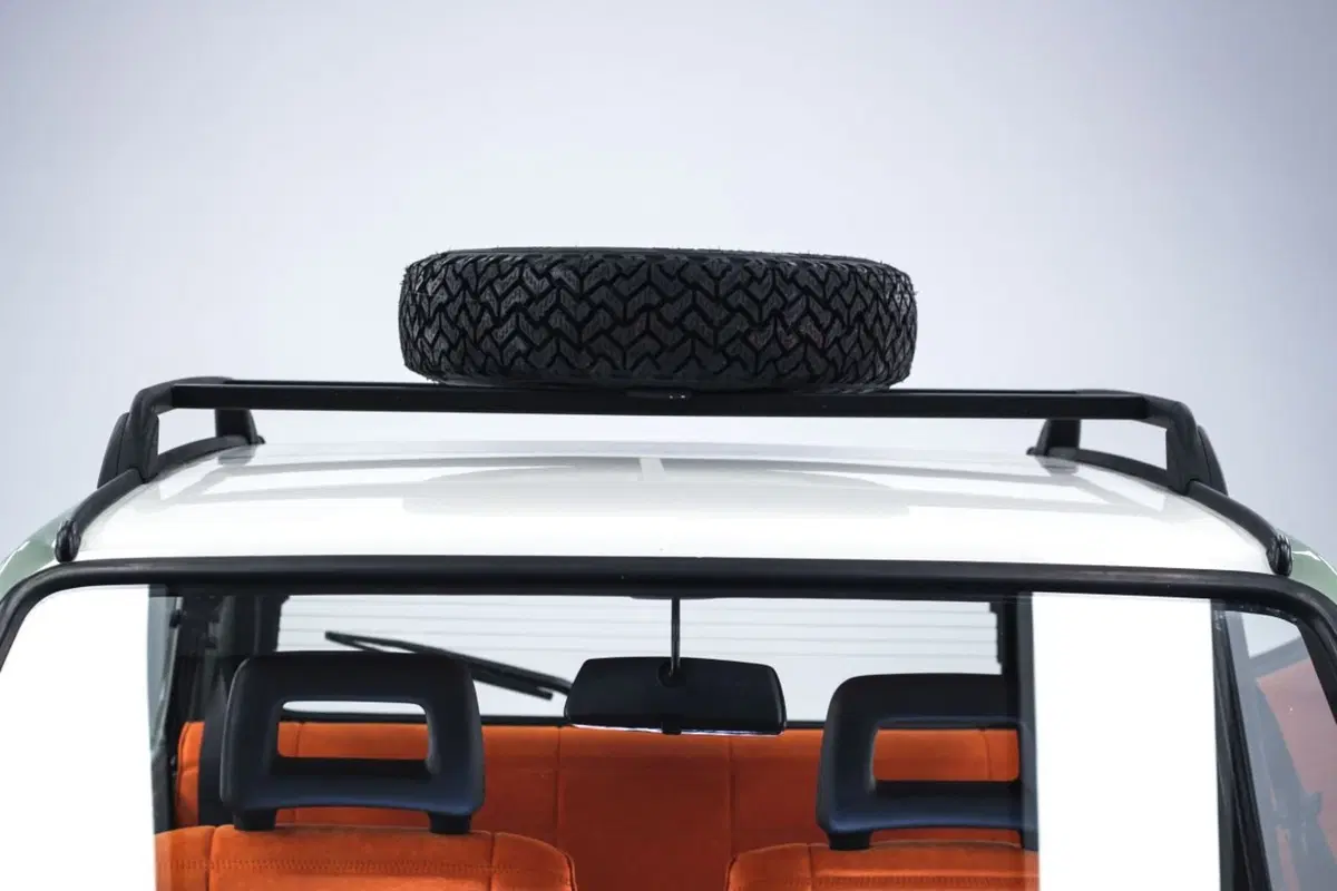 Pandina Jones, la Panda 4x4 “classica” ed elettrica di Garage Italia  (5)