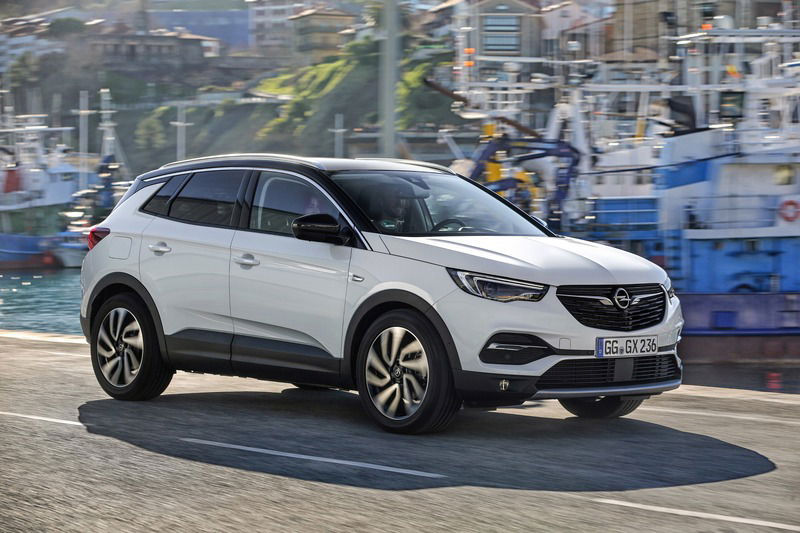 Opel Astra, Grandland X e Crossland X, le versioni speciali &ldquo;Opel 2020&rdquo;