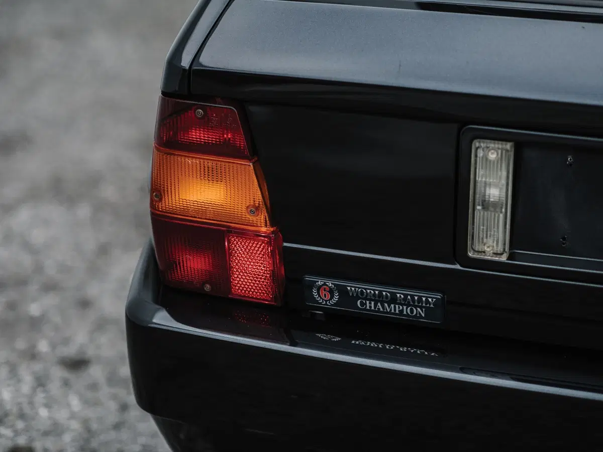 Lancia Delta HF Integrale Evoluzione: aggiudicata per oltre 100.000 dollari (19)