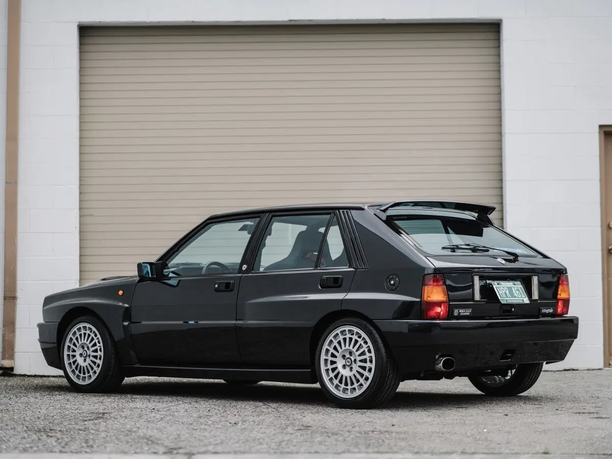 Lancia Delta HF Integrale Evoluzione: aggiudicata per oltre 100.000 dollari (4)