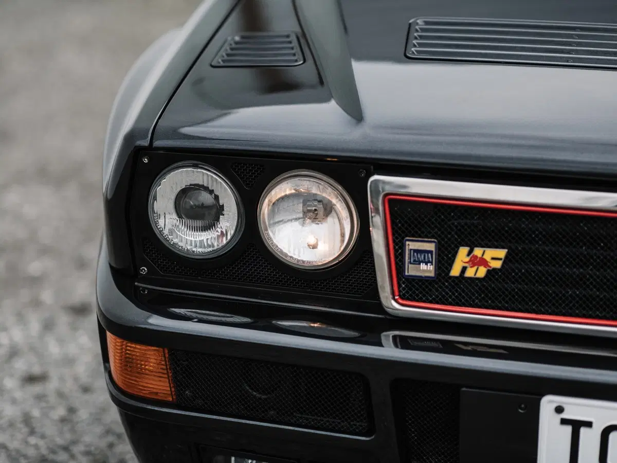 Lancia Delta HF Integrale Evoluzione: aggiudicata per oltre 100.000 dollari (23)