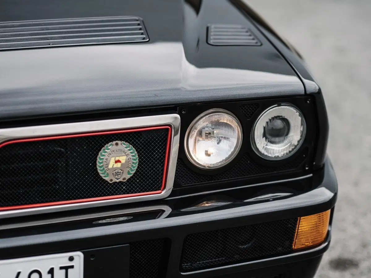 Lancia Delta HF Integrale Evoluzione: aggiudicata per oltre 100.000 dollari (24)