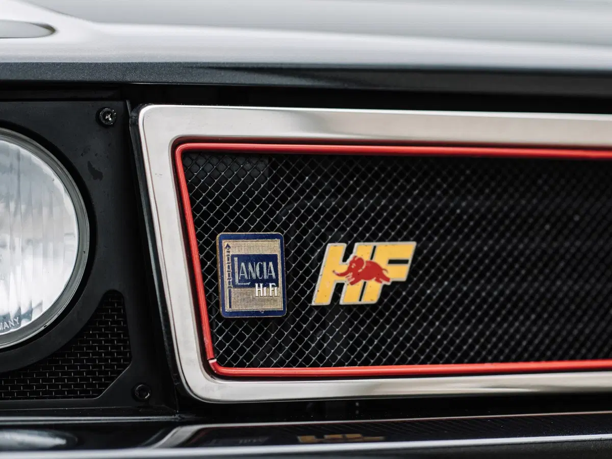 Lancia Delta HF Integrale Evoluzione: aggiudicata per oltre 100.000 dollari (26)