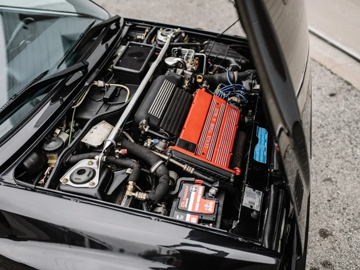 Lancia Delta HF Integrale Evoluzione: aggiudicata per oltre 100.000 dollari (35)