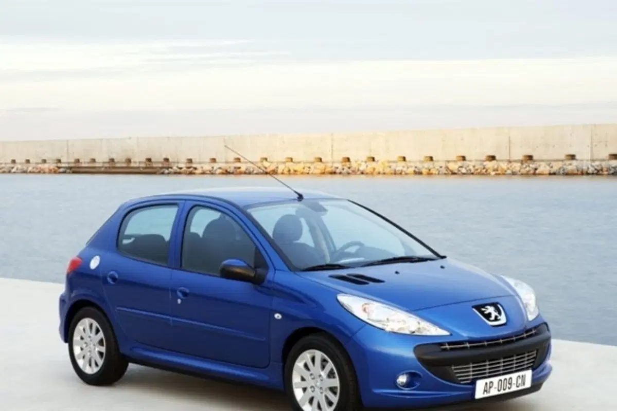 Peugeot: dalla 205 alla 208. Ma che fine ha fatto la 209? (14)