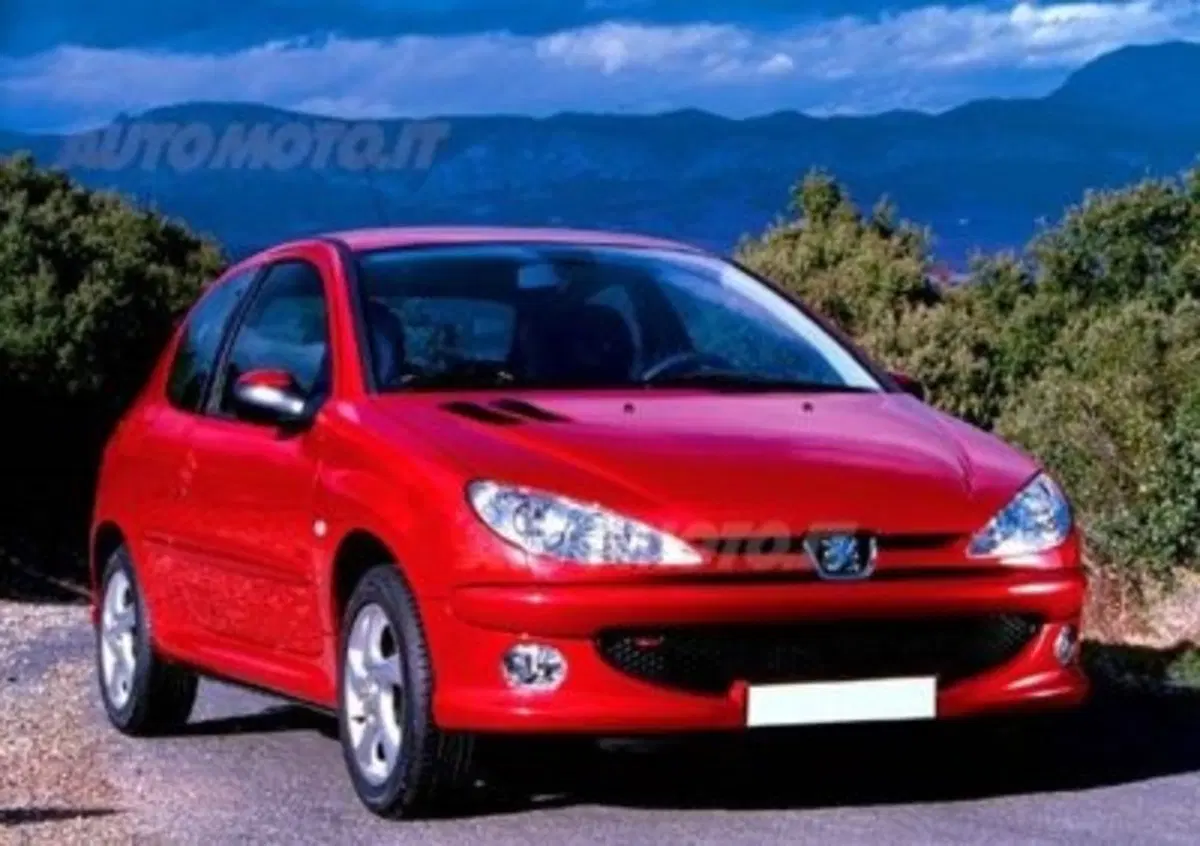 Peugeot: dalla 205 alla 208. Ma che fine ha fatto la 209? (9)