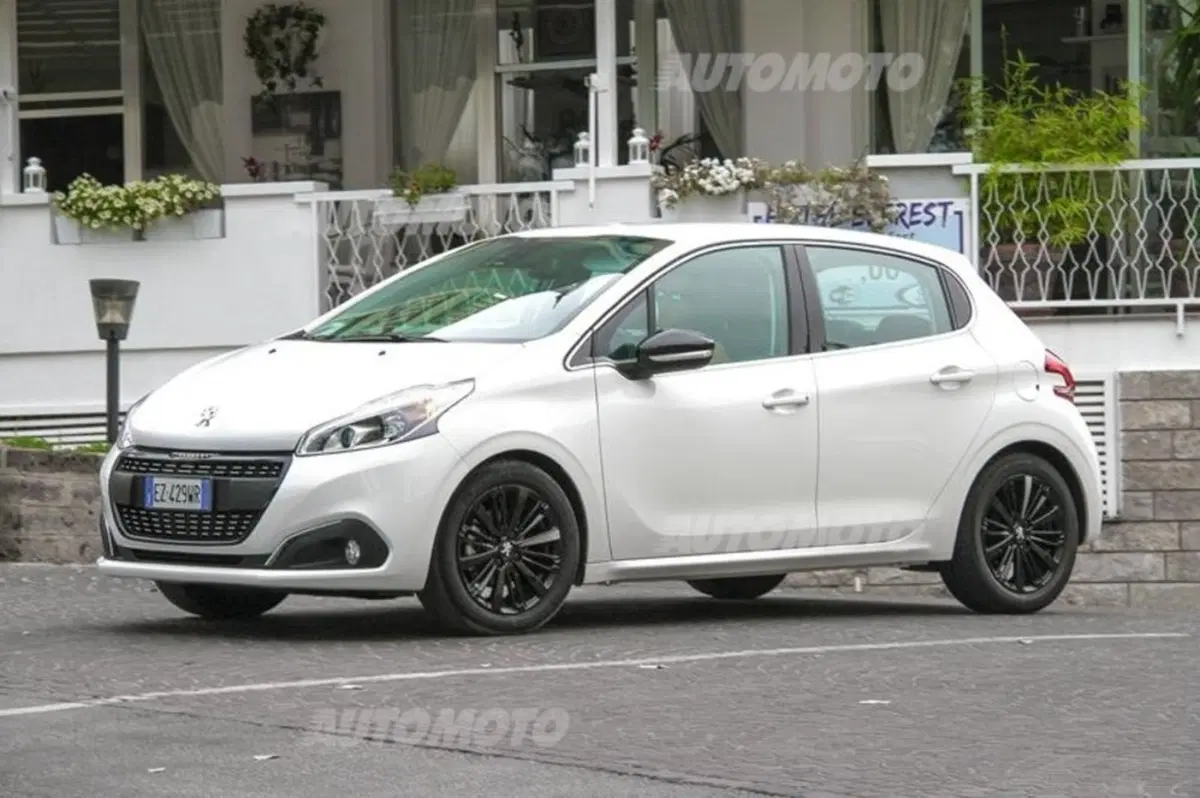 Peugeot: dalla 205 alla 208. Ma che fine ha fatto la 209? (24)
