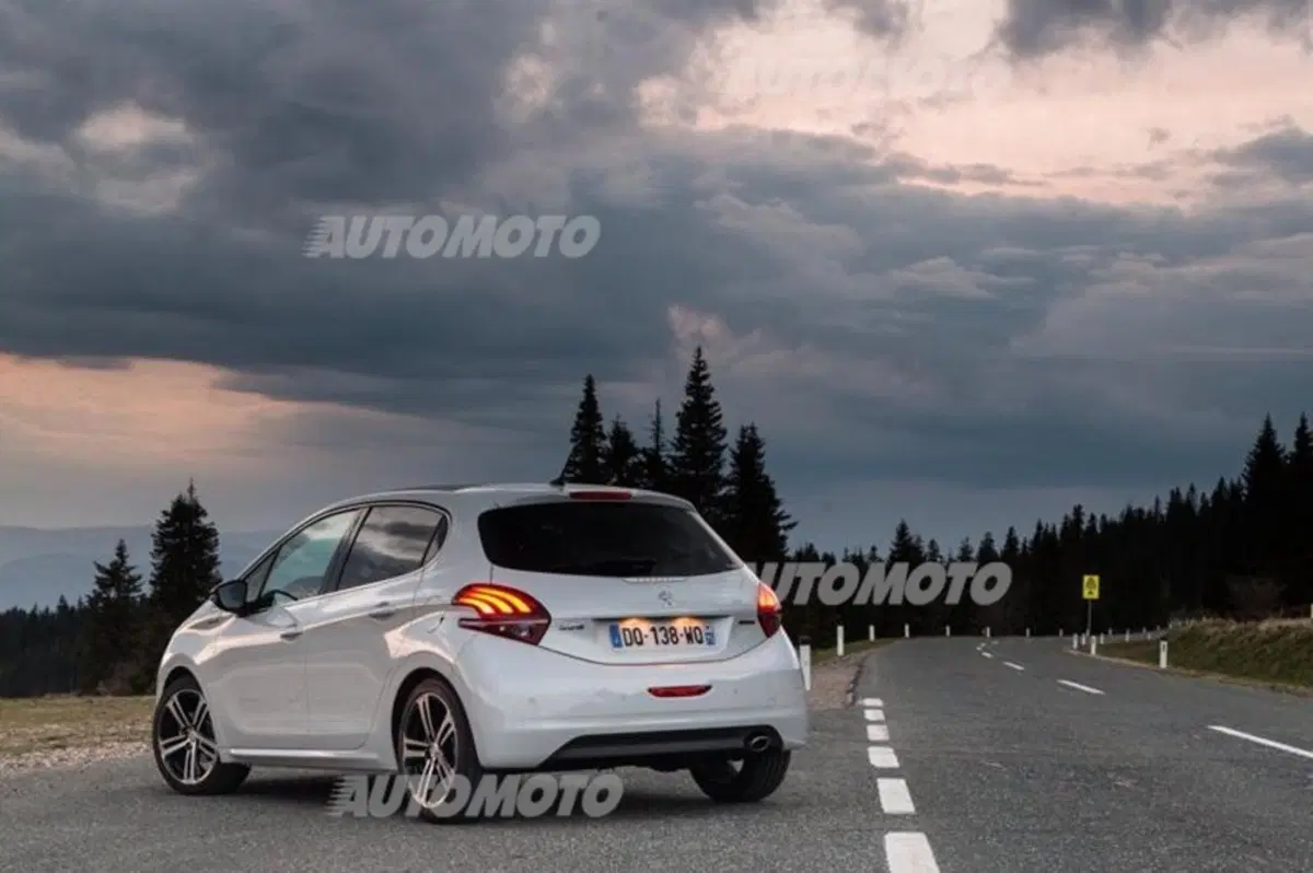 Peugeot: dalla 205 alla 208. Ma che fine ha fatto la 209? (26)