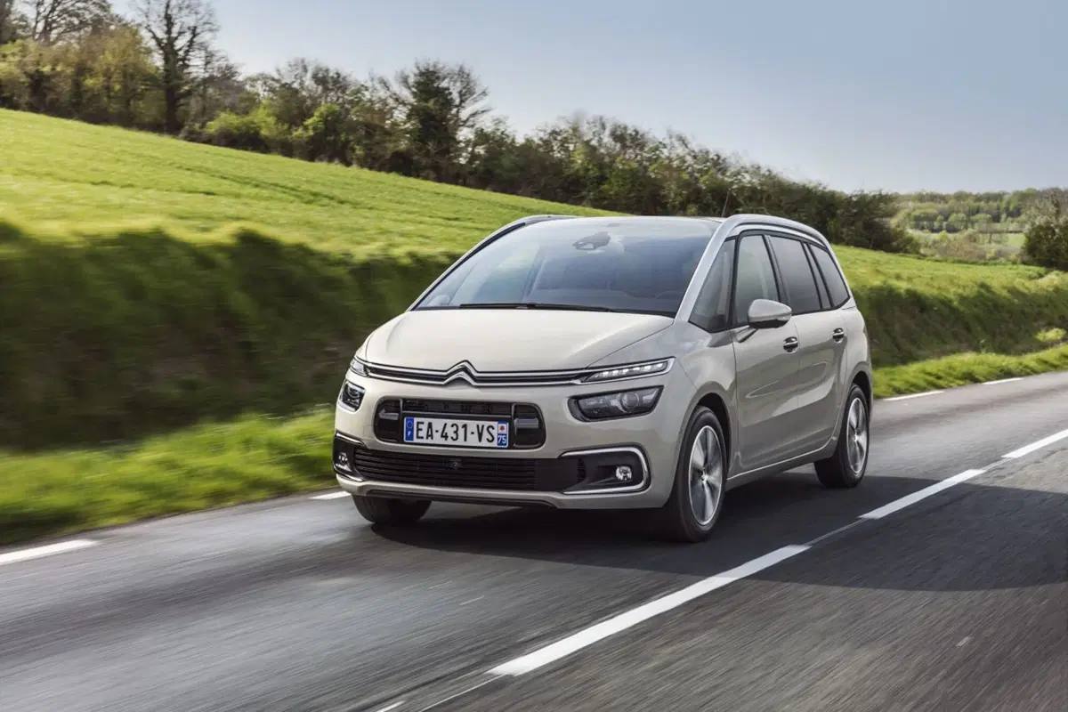 Citroen C4 Picasso, arriva il facelift (8)