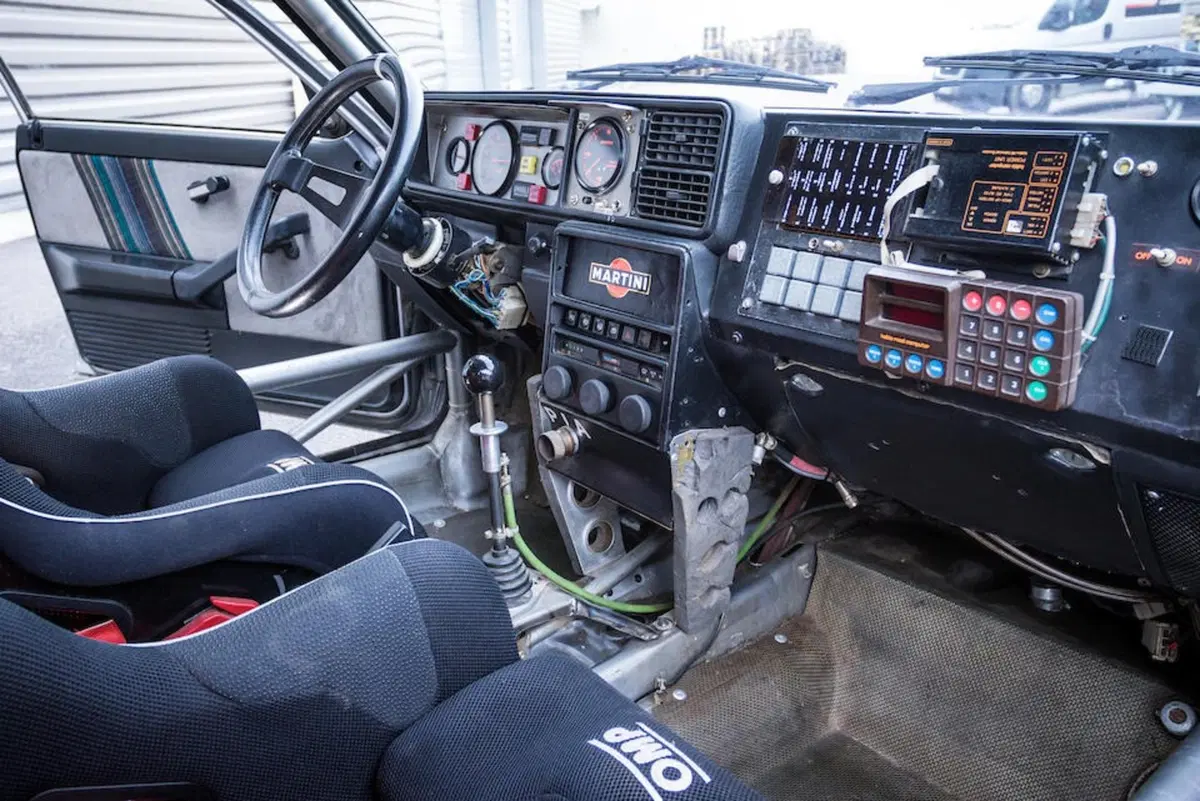 Lancia Delta HF Integrale 8V: all’asta quella di Markku Alén e Miki Biasion (7)