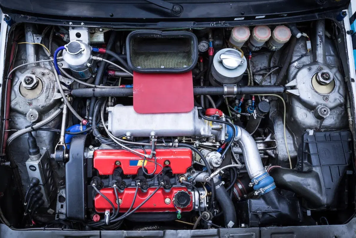 Lancia Delta HF Integrale 8V: all’asta quella di Markku Alén e Miki Biasion (10)