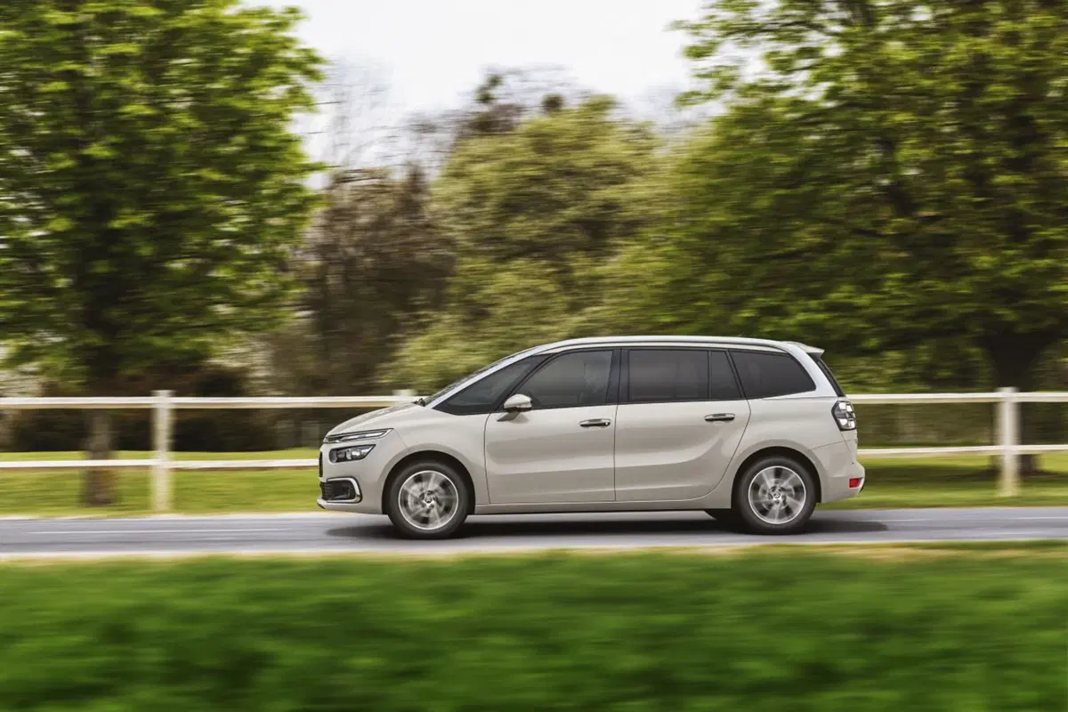 Citroen C4 Picasso, arriva il facelift (11)
