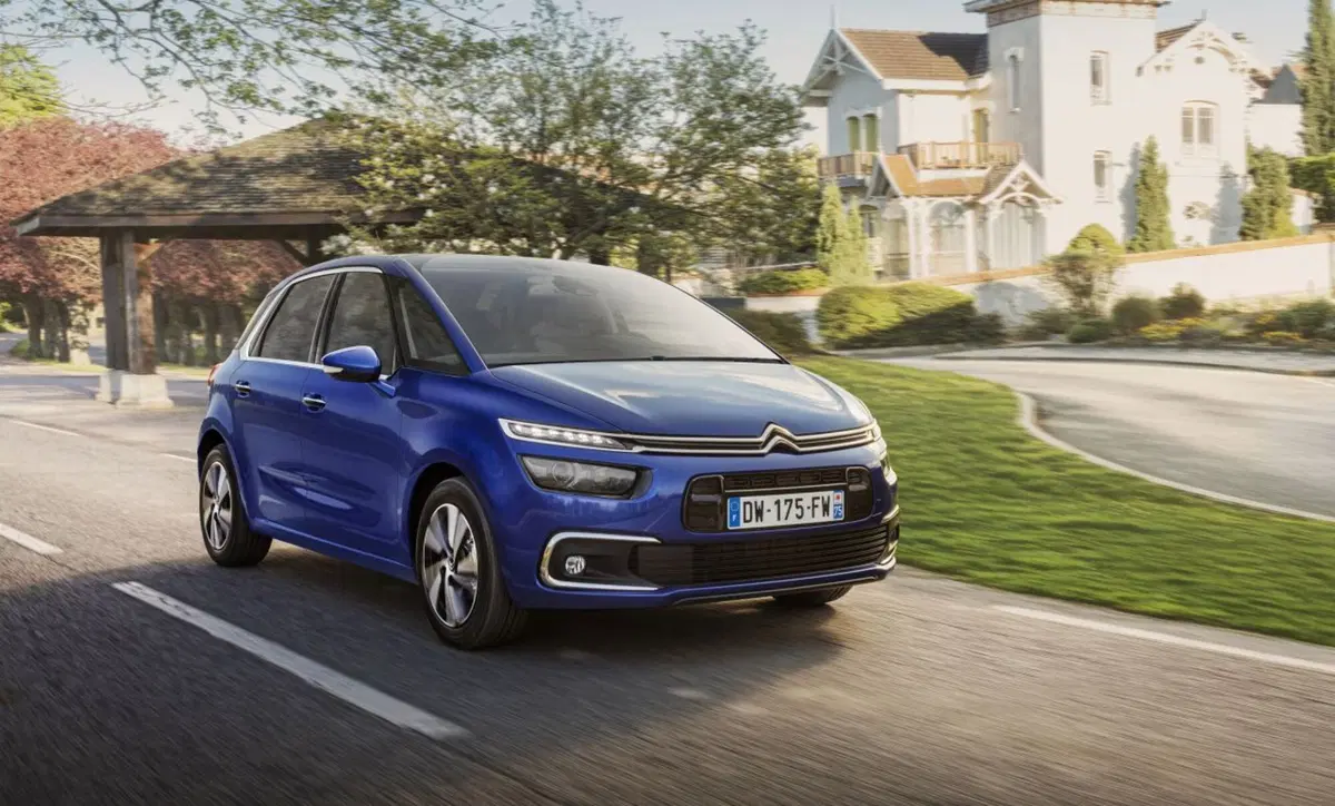Citroen C4 Picasso, arriva il facelift (16)