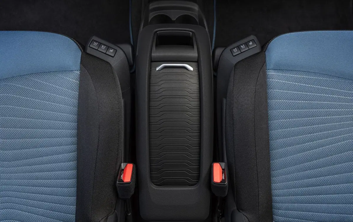 Citroen C4 Picasso, arriva il facelift (17)