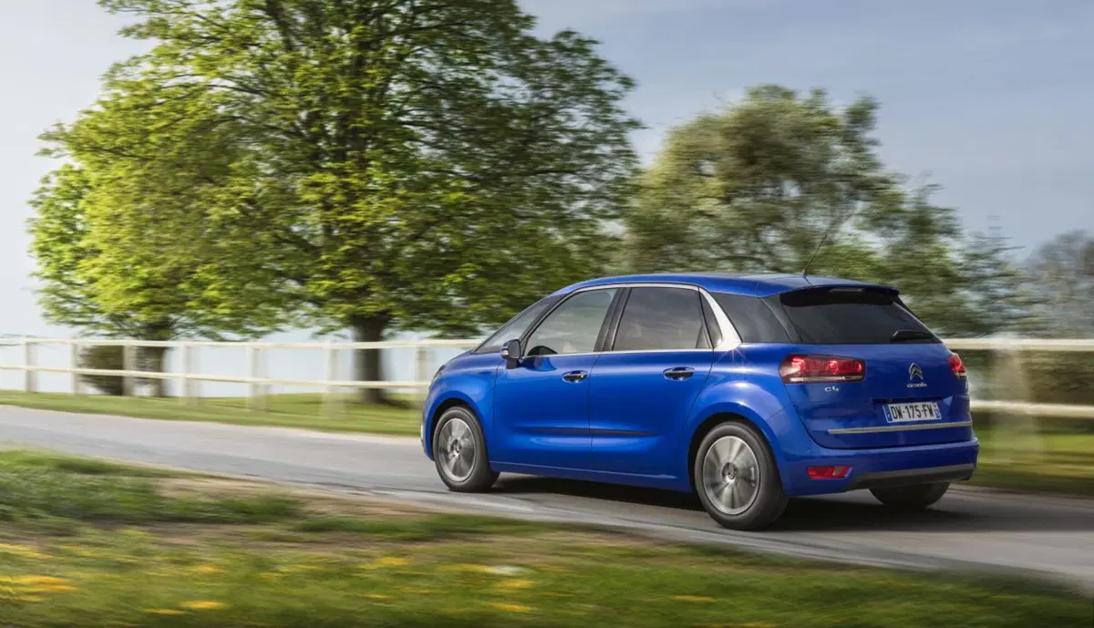 Citroen C4 Picasso, arriva il facelift (19)