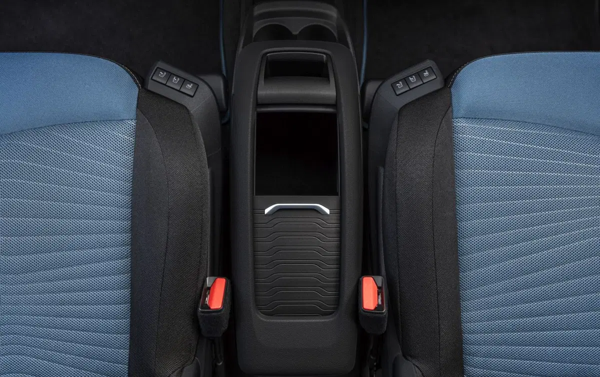 Citroen C4 Picasso, arriva il facelift (25)