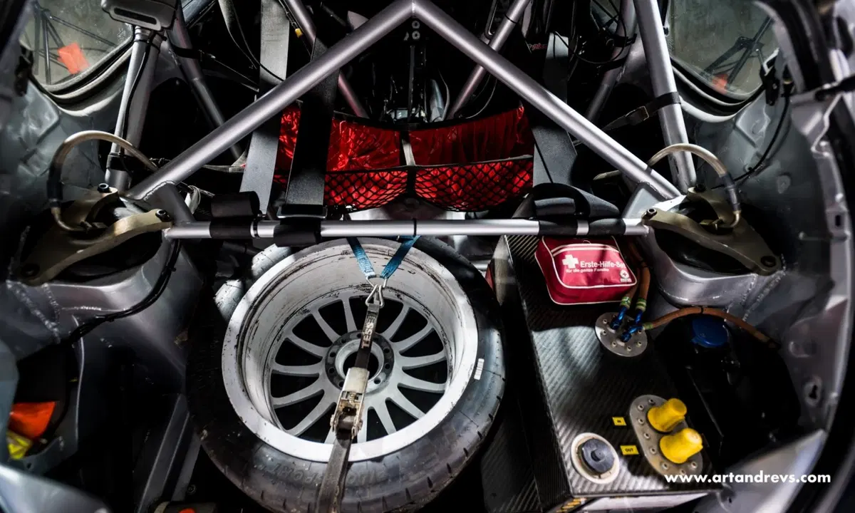 Peugeot 206 WRC, in vendita una ex Gronholm (24)
