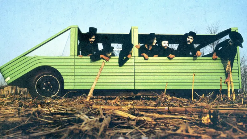 Kar-A-Sutra Citro&euml;n: l'auto hippy d'artista