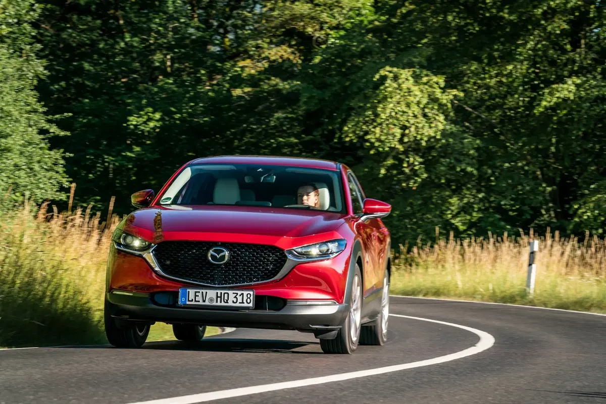 Mazda CX-30, arriva il mild-hybrid da 150 CV (12)