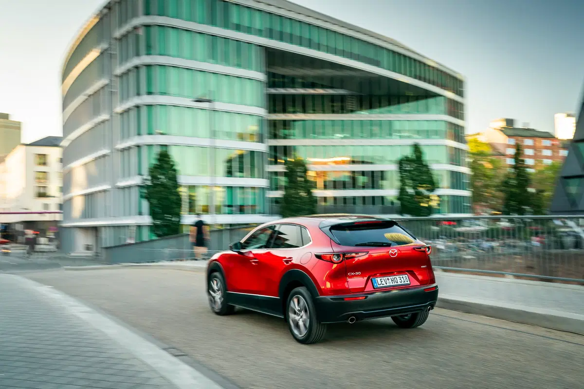 Mazda CX-30, arriva il mild-hybrid da 150 CV (13)