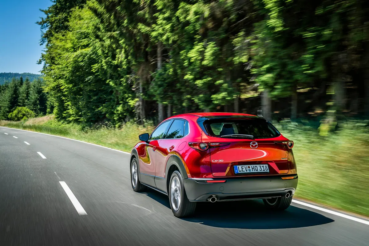 Mazda CX-30, arriva il mild-hybrid da 150 CV (14)