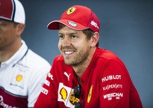 Formula 1, Vettel: «Bisognerebbe raddoppiare il numero di cilindri»