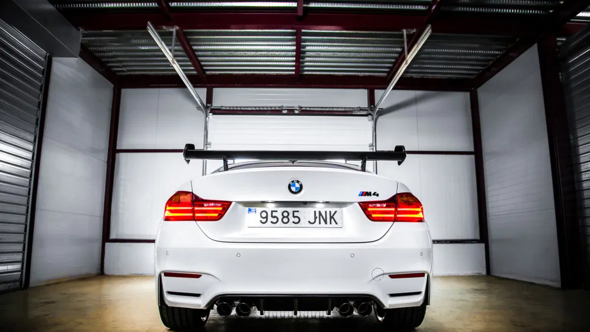 BMW M4 Competition Sport: esclusività spagnola (8)