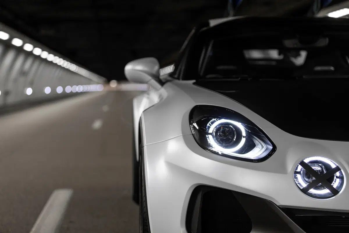 Alpine A110 SportX: la one-off è una supercar o SUV? [Video] (5)