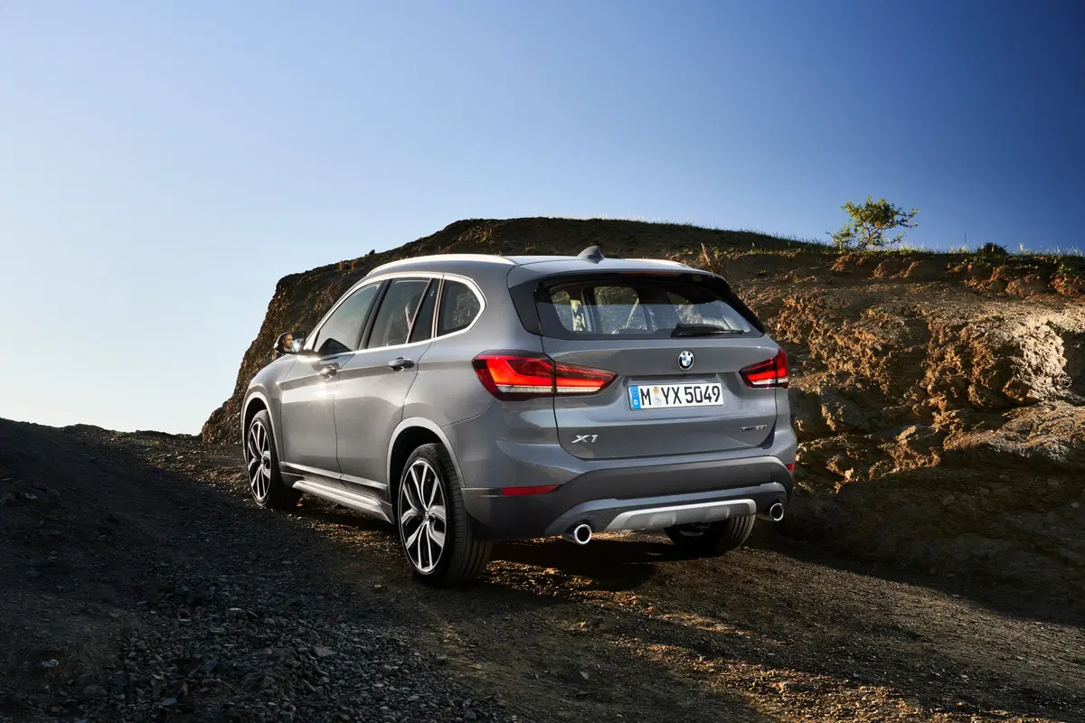 BMW X1 sDrive18i Advantage (9)