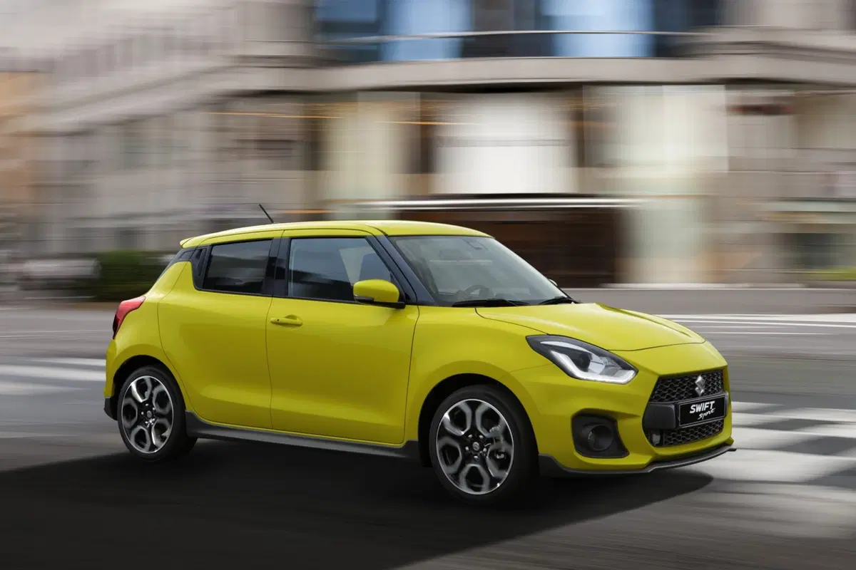 La Suzuki Swift Sport diventa ibrida: 130 CV e boost elettrico (19)