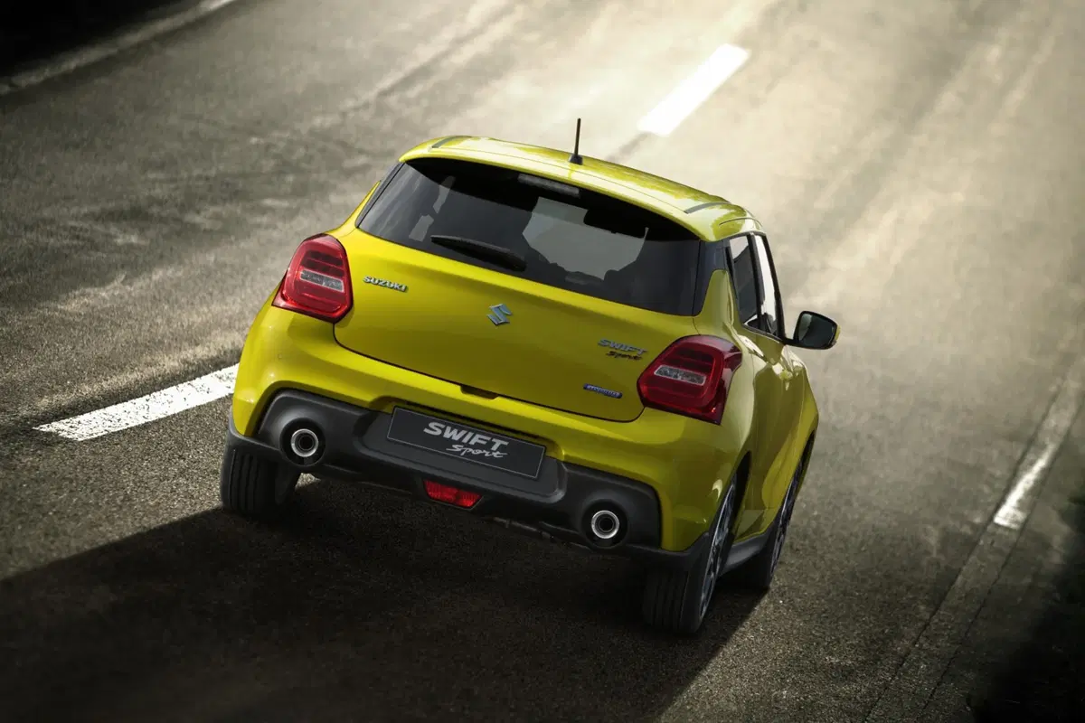 La Suzuki Swift Sport diventa ibrida: 130 CV e boost elettrico (6)