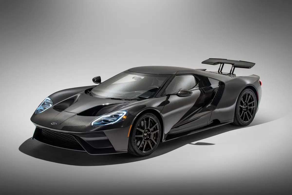 Ford GT, arrivano due serie speciali da 670 CV (7)