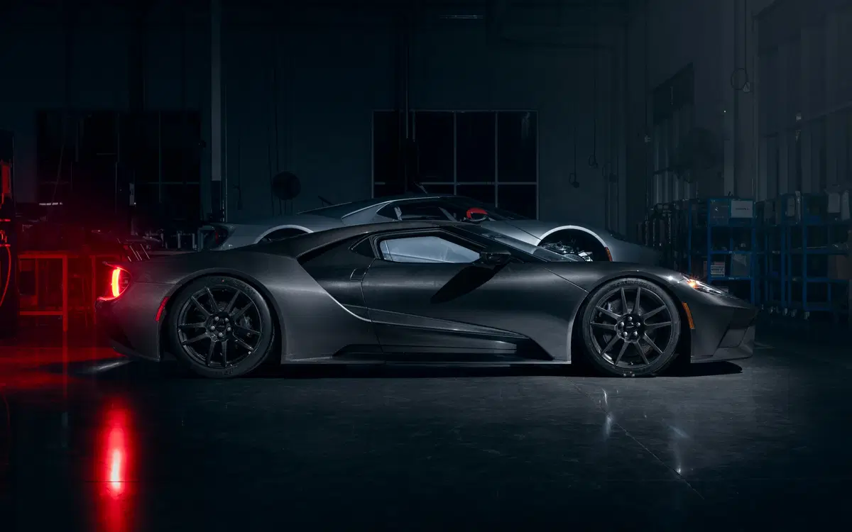 Ford GT, arrivano due serie speciali da 670 CV (8)