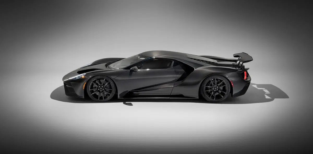 Ford GT, arrivano due serie speciali da 670 CV (10)