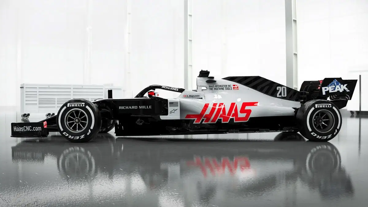Formula 1: Haas toglie i veli alla VF-20 (5)