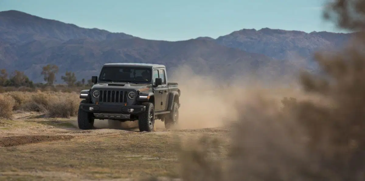 Jeep Gladiator Mojave, la pick-up si fa estrema (4)
