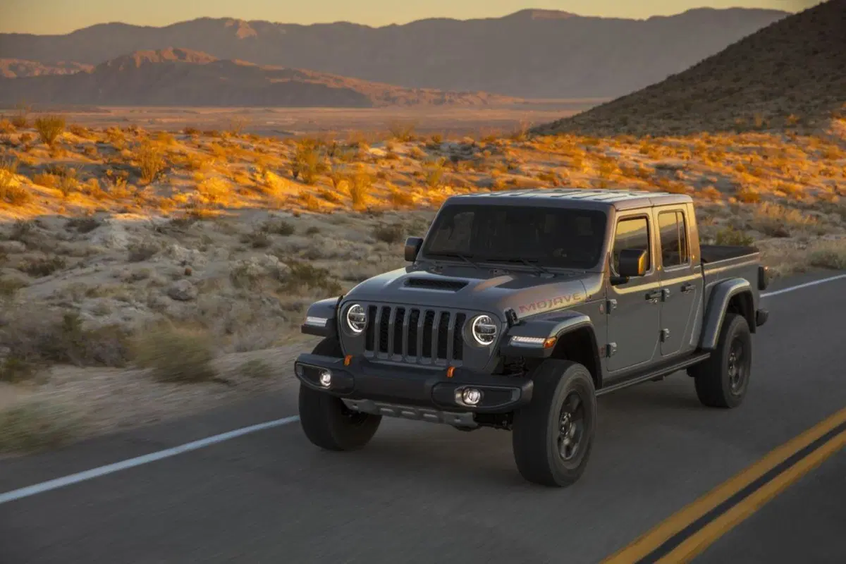 Jeep Gladiator Mojave, la pick-up si fa estrema (13)