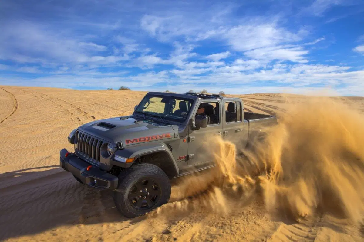Jeep Gladiator Mojave, la pick-up si fa estrema (15)