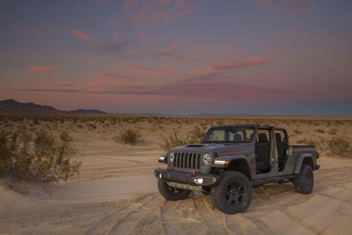 Jeep Gladiator Mojave, la pick-up si fa estrema (23)