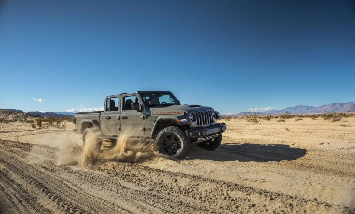 Jeep Gladiator Mojave, la pick-up si fa estrema (24)