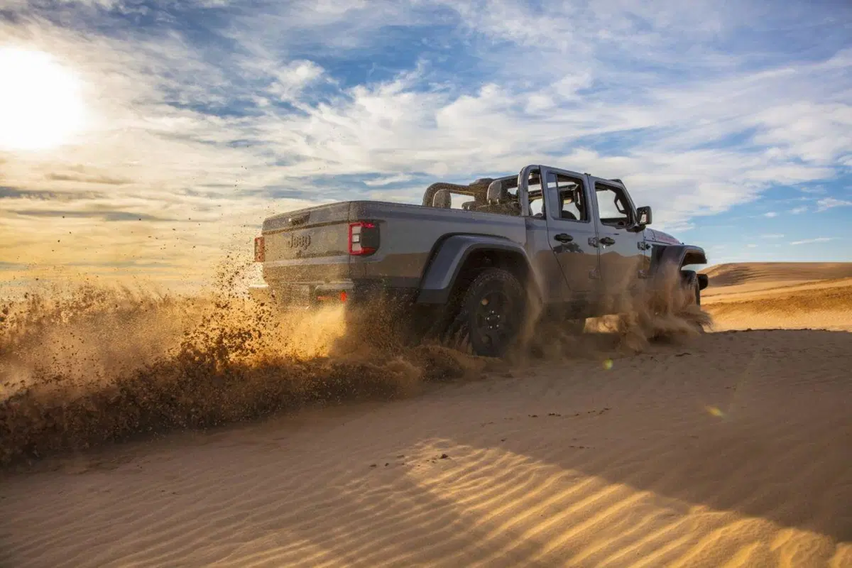 Jeep Gladiator Mojave, la pick-up si fa estrema (18)
