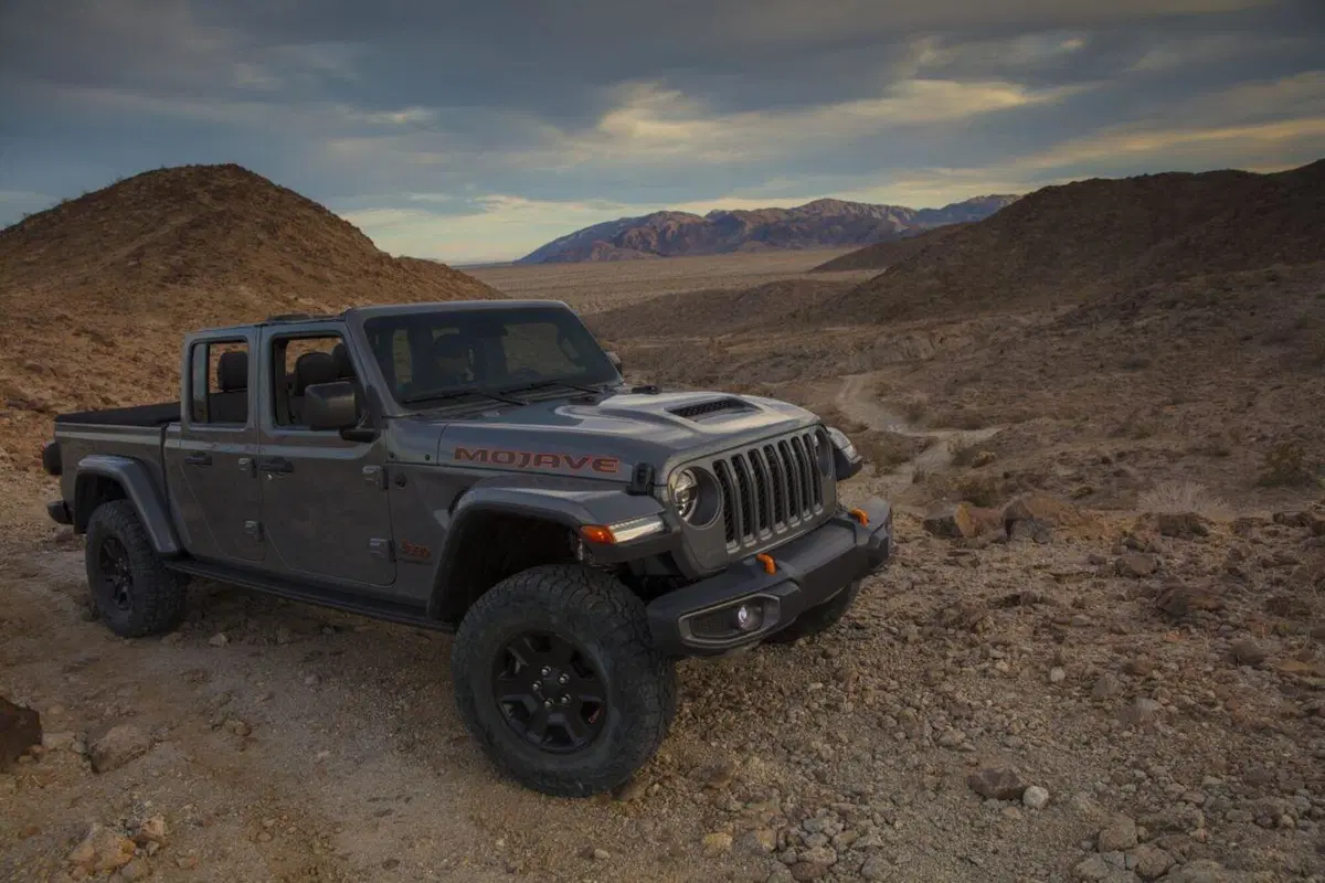 Jeep Gladiator Mojave, la pick-up si fa estrema (28)