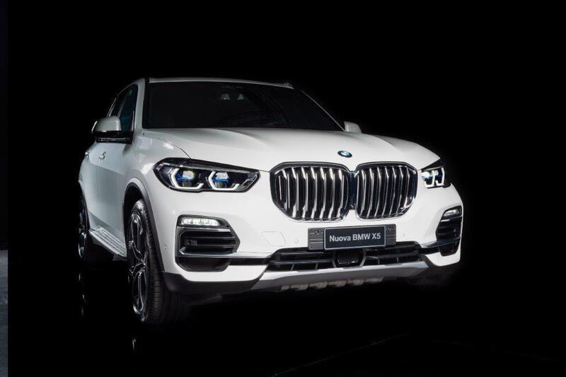 BMW e Alcantara creano la X5 Timeless Edition