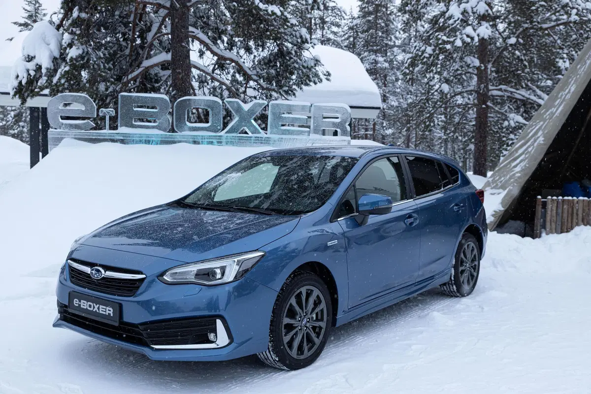 Subaru Impreza 2020: con il restyling arriva l'e-BOXER (7)