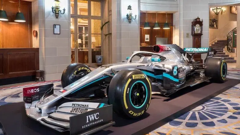 Formula 1, Mercedes svela la sua livrea per la stagione 2020