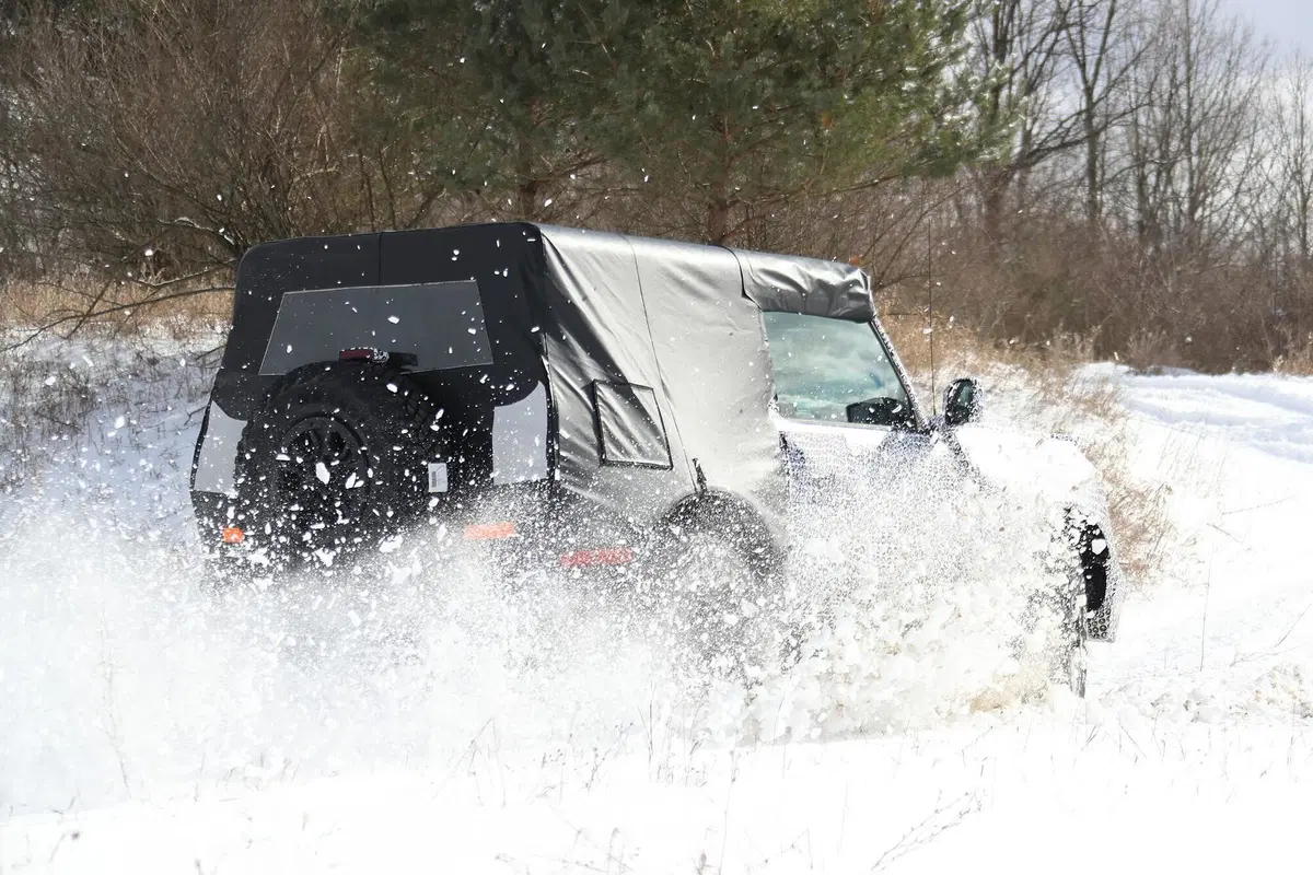 Ford Bronco: passo corto in fuoristrada [Foto spia] (9)