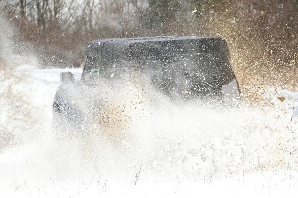 Ford Bronco: passo corto in fuoristrada [Foto spia] (14)