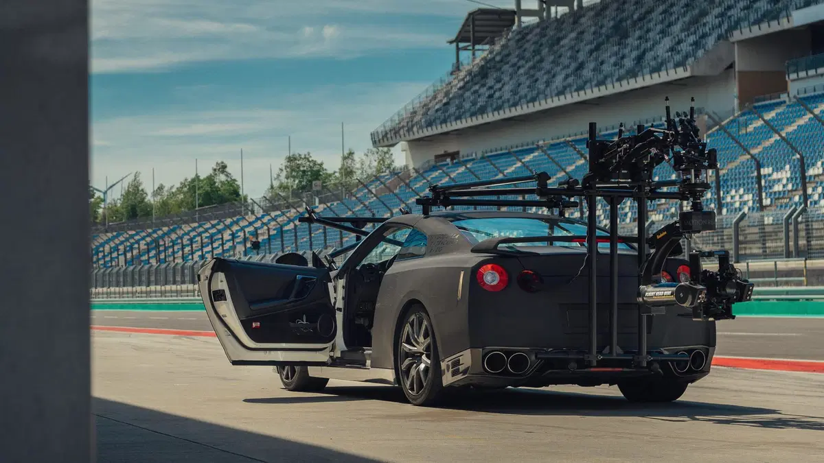 Una Nissan GT-R per filmare la Nismo 2020 in pista [Video] (5)